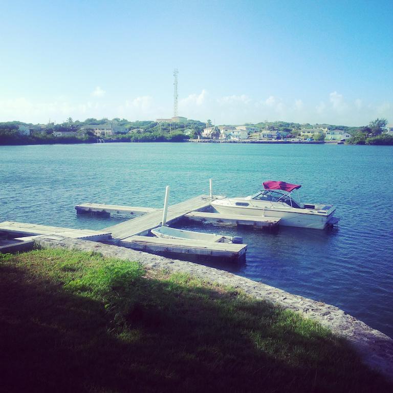 Two Turtles Resort Bahamas George Town Buitenkant foto