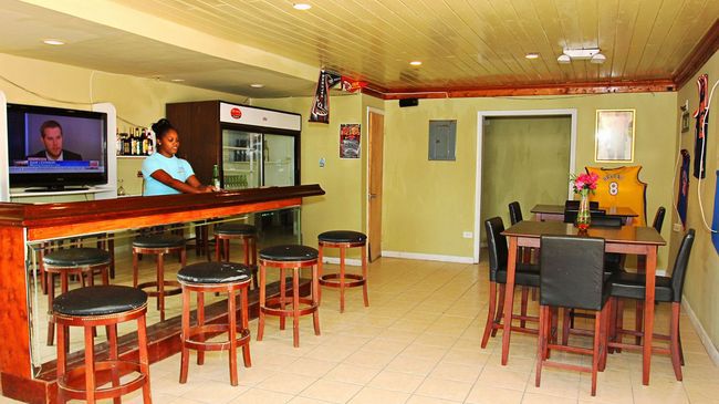 Two Turtles Resort Bahamas George Town Restaurant foto